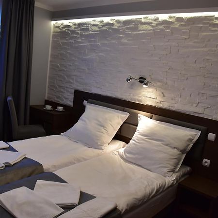 Pokoje Restauracja Lech Strzalkowo Екстер'єр фото